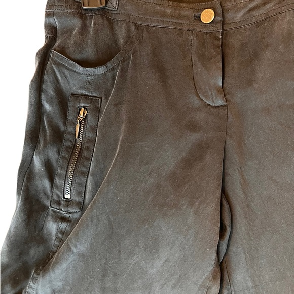 bebe silk cargo capris - Picture 6 of 10